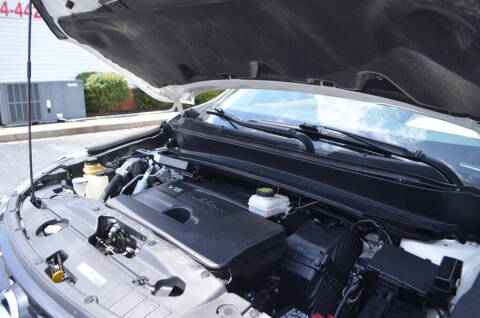 2020 Nissan Pathfinder SL