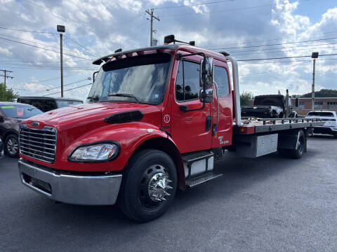 2007 Freightliner M2106 Rollback