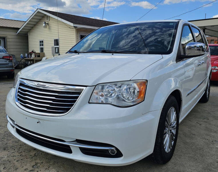 2014 Chrysler Town and Country for sale at Adan Auto Credit in Effingham IL