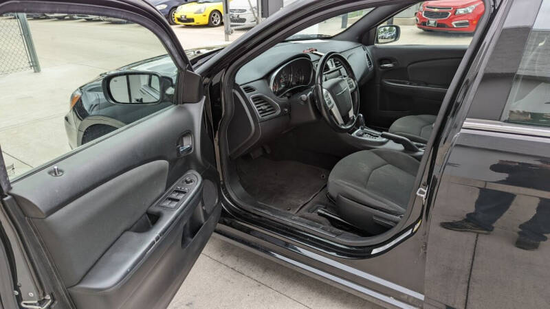 2012 Chrysler 200 Touring