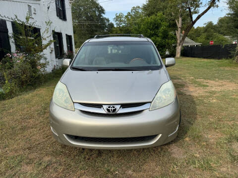 2006 Toyota Sienna for sale at Car Plus in Sparta GA