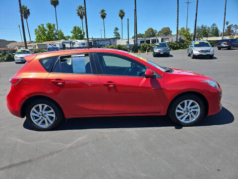 2013 Mazda MAZDA3 i Touring