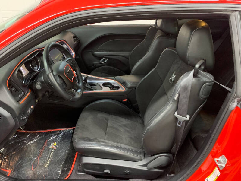 2018 Dodge Challenger 392 HEMI Scat Pack Shaker