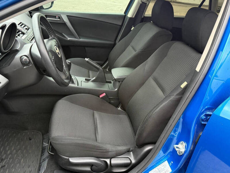 2012 Mazda MAZDA3 i Touring