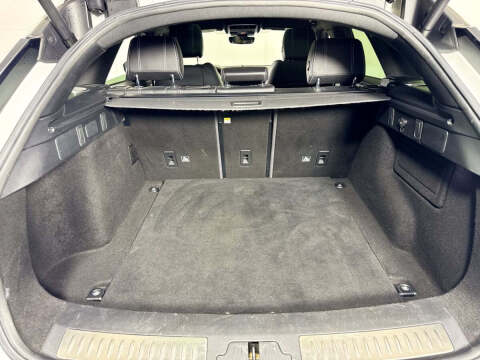 2019 Land Rover Range Rover Velar P250 R-Dynamic SE