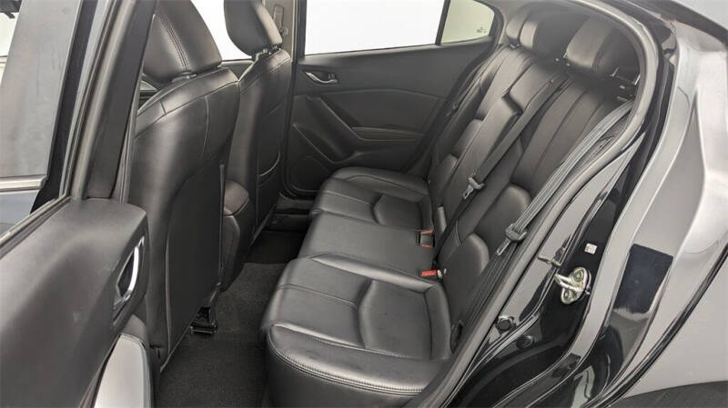 2018 Mazda MAZDA3 Touring