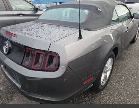 2013 Ford Mustang V6