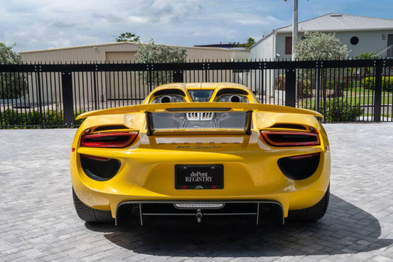 2015 Porsche 918 Spyder