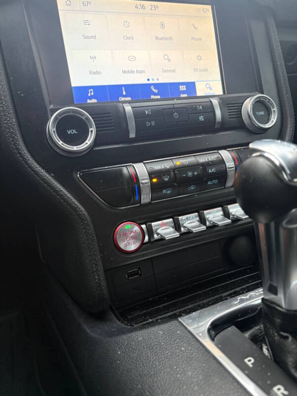 2020 Ford Mustang EcoBoost