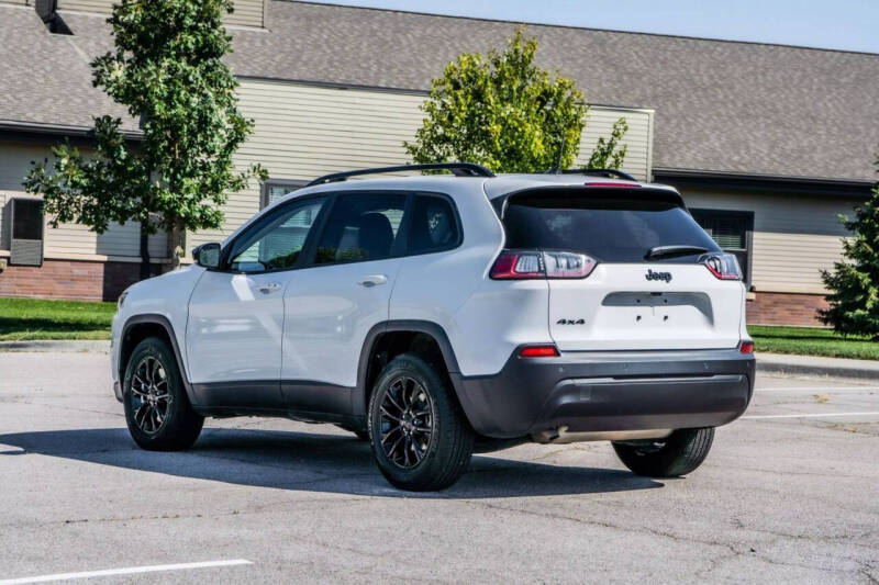 2023 Jeep Cherokee Altitude Lux