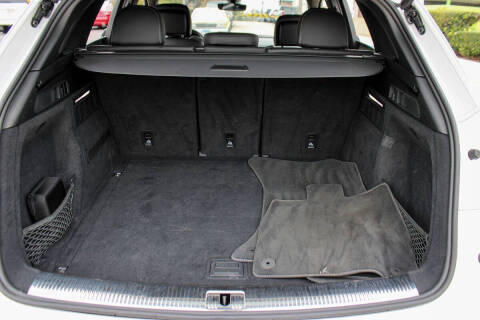 2021 Audi SQ5 3.0T quattro Premium Plus