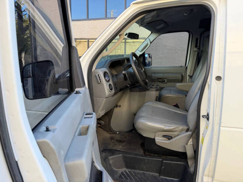 2013 Ford E-Series E-150