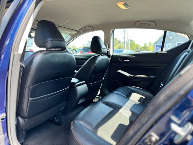 2021 Nissan Altima 2.5 SR