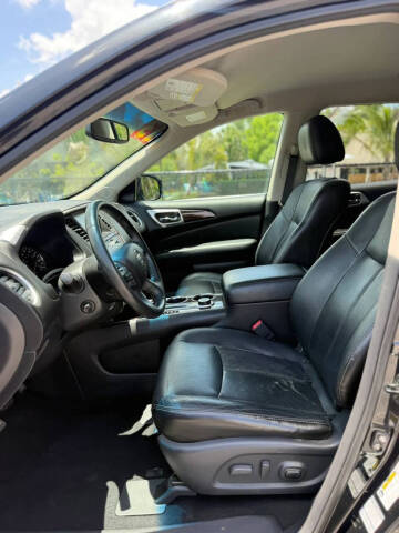 2013 Nissan Pathfinder Platinum