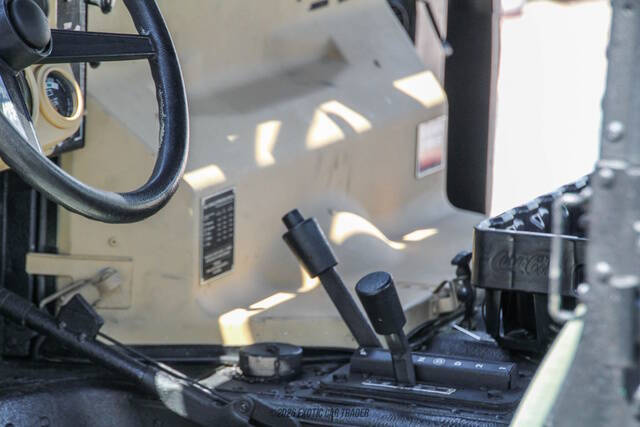 2014 AM General Hummer