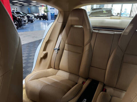 2015 Porsche Panamera 4