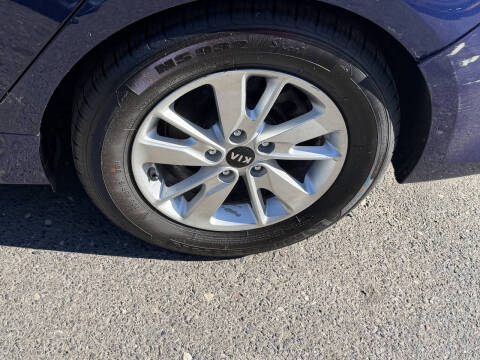 2017 Kia Optima LX