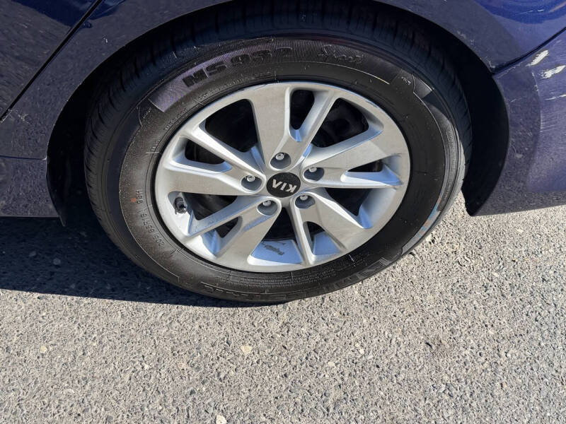 2017 Kia Optima LX