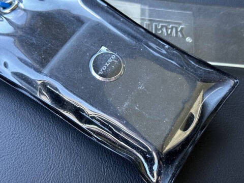 2025 Volvo XC60 B5 Plus Dark Theme