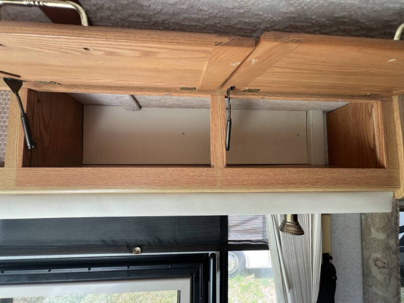 2001 Winnebago Journey 36L