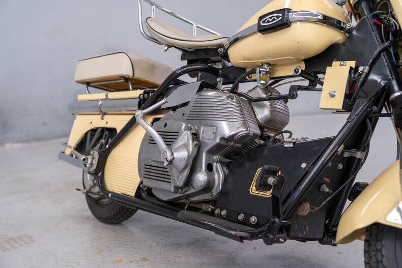 1963 Cushman Super Silver Eagle