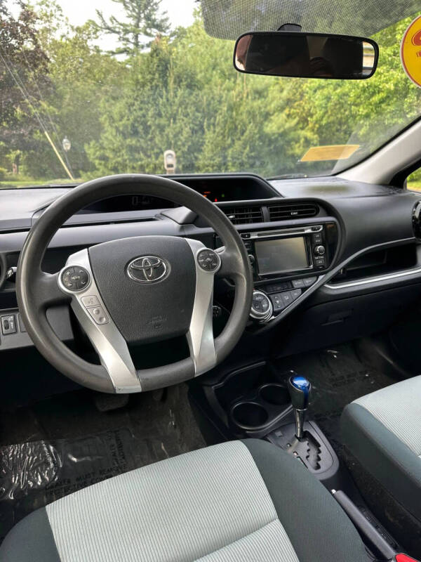 2016 Toyota Prius c