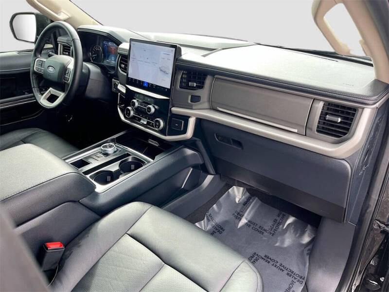 2023 Ford Expedition XLT