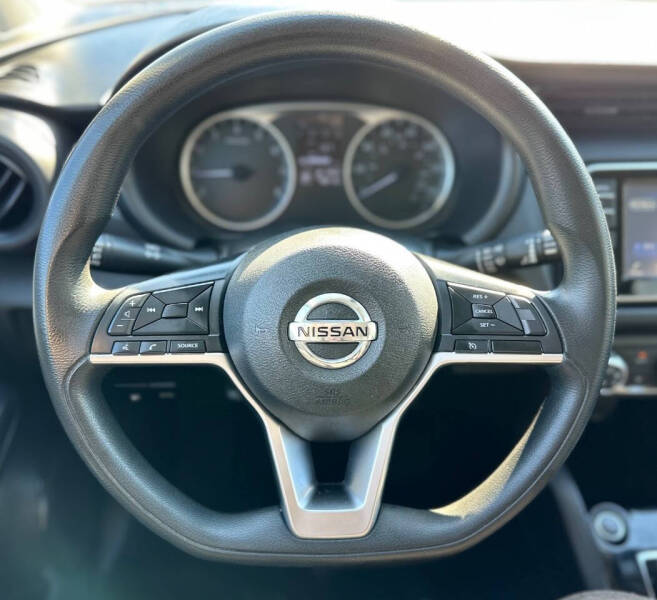 2021 Nissan Kicks S