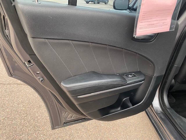 2016 Dodge Charger SXT