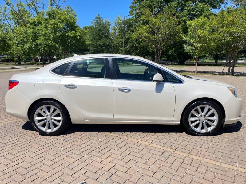 2013 Buick Verano Leather Group