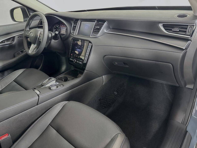 2025 Infiniti QX50 Luxe