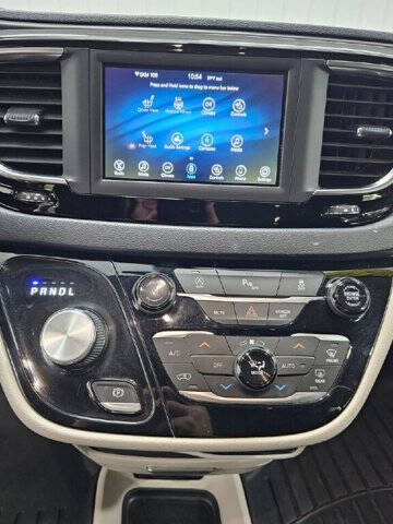 2020 Chrysler Pacifica Touring