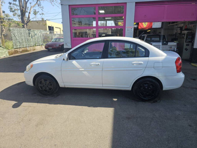 2009 Hyundai Accent GLS