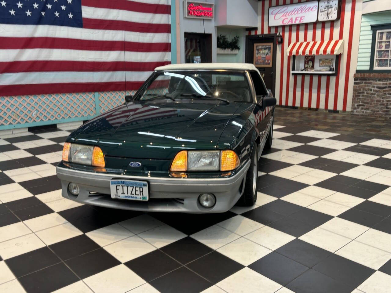 1992 Ford Mustang 12