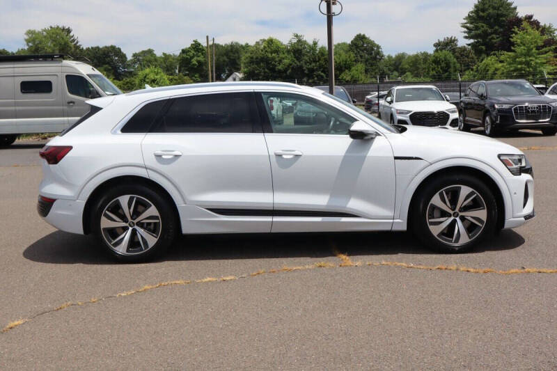 2024 Audi Q8 e-tron quattro Premium Plus