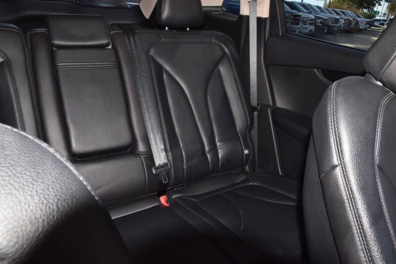 2022 Lincoln Nautilus Standard