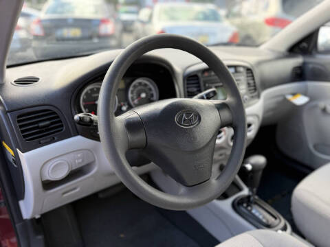 2009 Hyundai Accent GLS