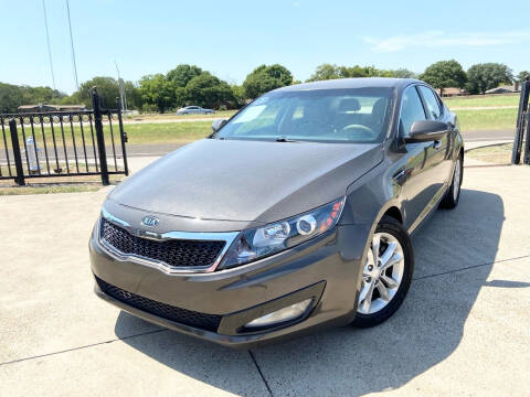 2012 Kia Optima for sale at Texas Luxury Auto in Cedar Hill TX