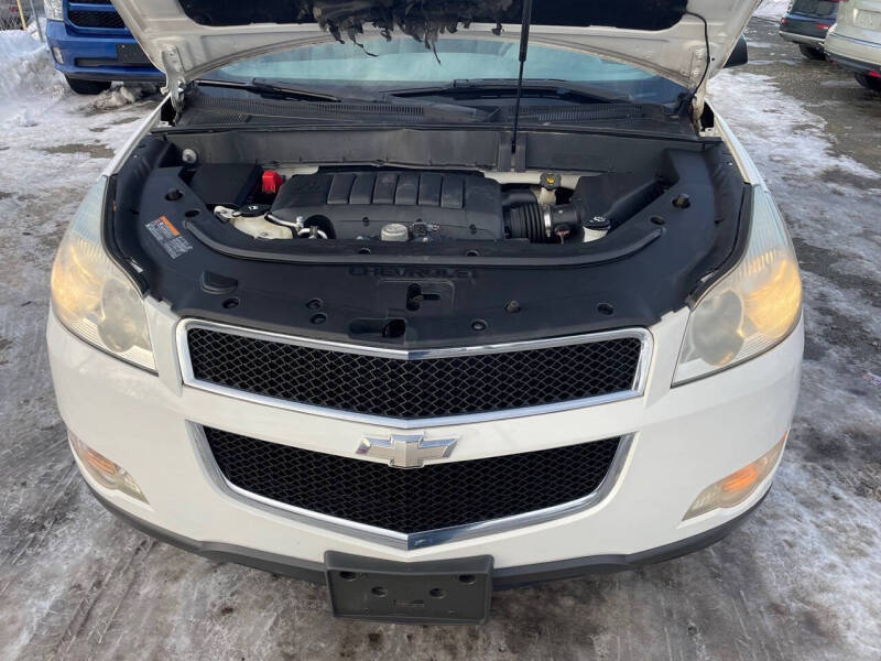 2011 Chevrolet Traverse LS