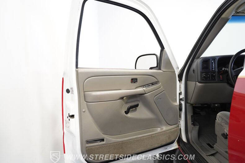 2004 Chevrolet Suburban