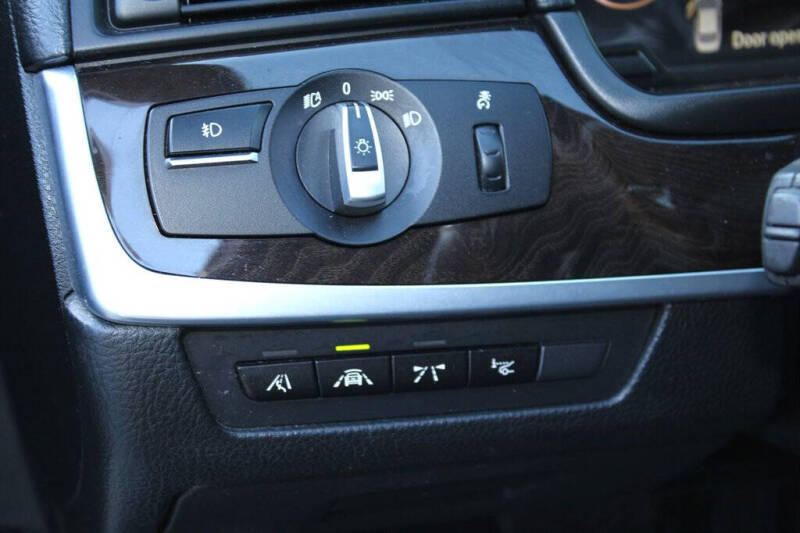 2014 BMW 5 Series 550i