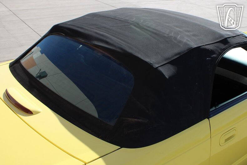 2004 Ford Thunderbird Deluxe