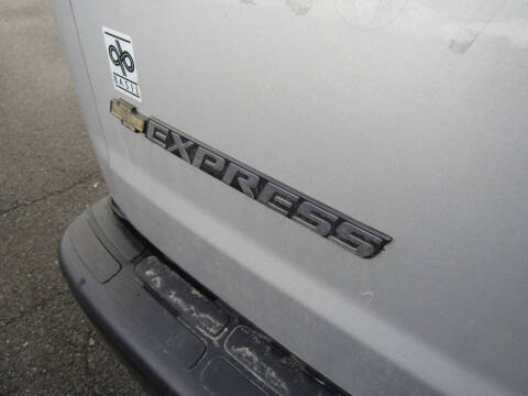 2022 Chevrolet Express 2500