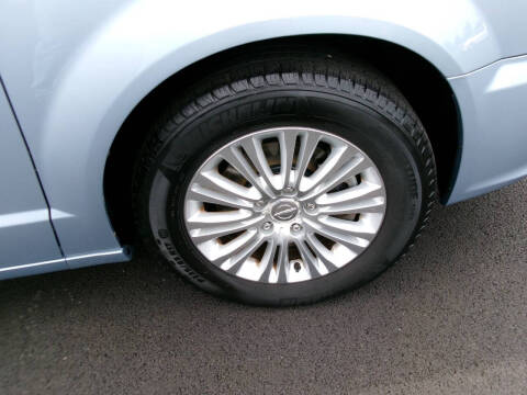 2016 Chrysler Town and Country Limited