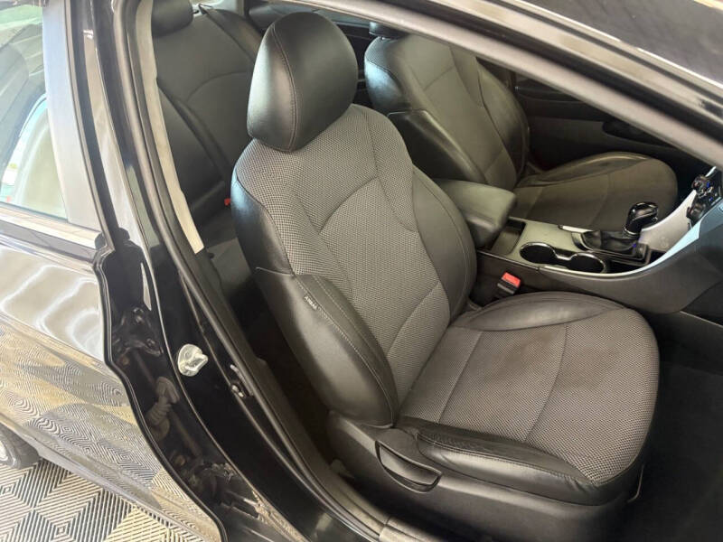 2011 Hyundai Sonata SE