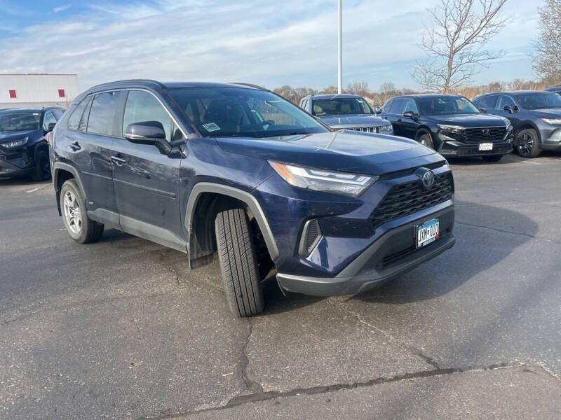 2022 Toyota RAV4 Hybrid XLE