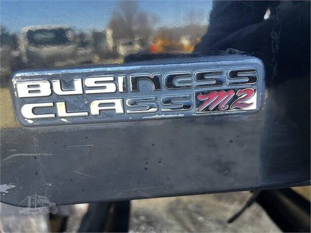 2007 Freightliner M2 106