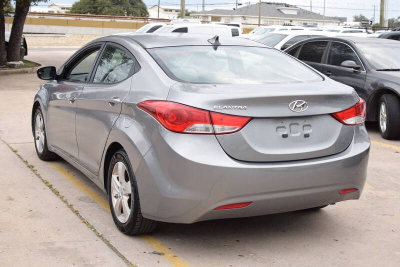 2012 Hyundai Elantra GLS