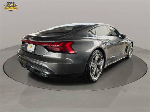 2022 Audi e-tron GT quattro Premium Plus