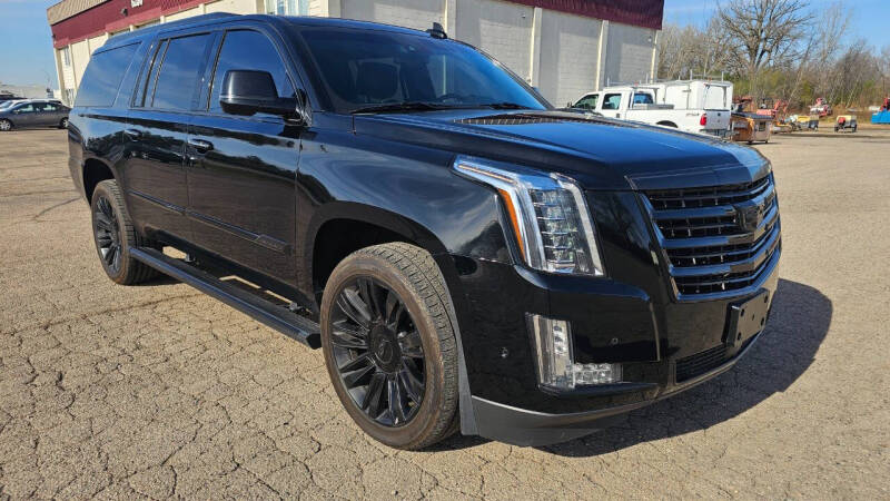 2017 Cadillac Escalade ESV for sale at Mainstreet USA, Inc. in Maple Plain MN